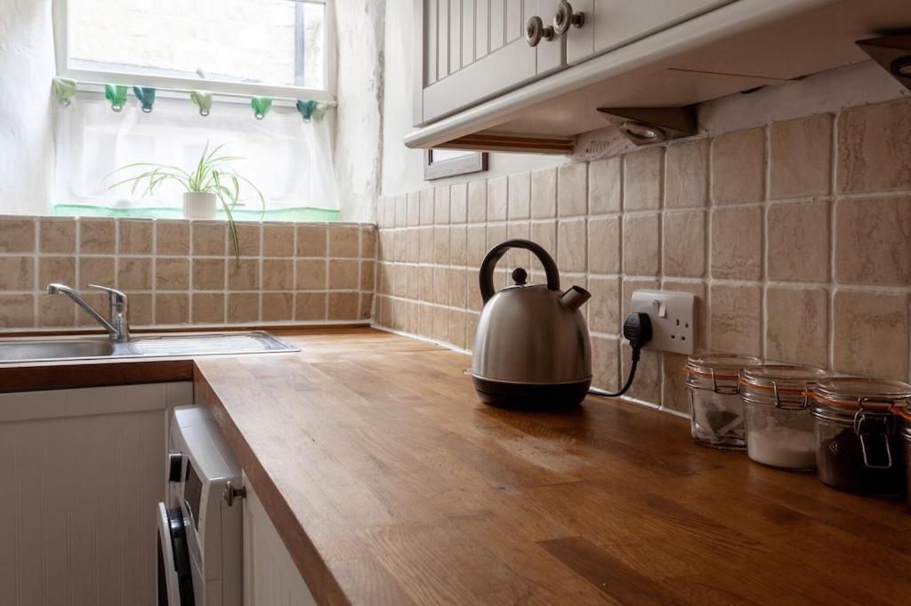 Teasel Cross Cottage, Painswick Страуд Екстер'єр фото
